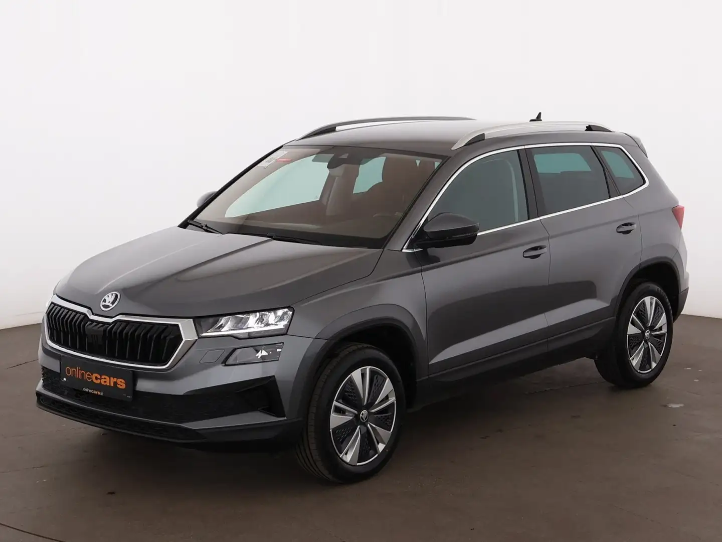 Skoda Karoq 2.0 TDI Style Aut LED AHK RADAR NAVI R-CAM Grau - 2