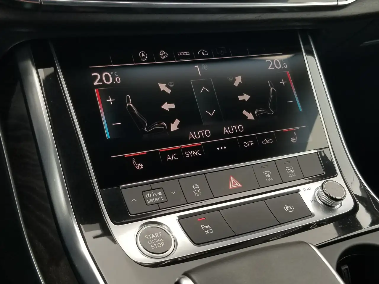 Audi Q7 photo Audi Q7