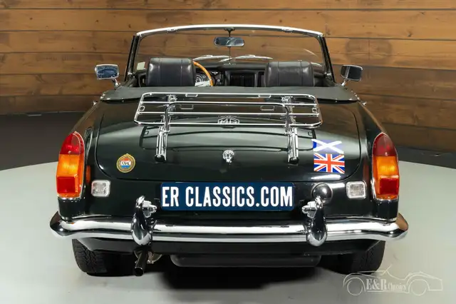 MG MGB view 16