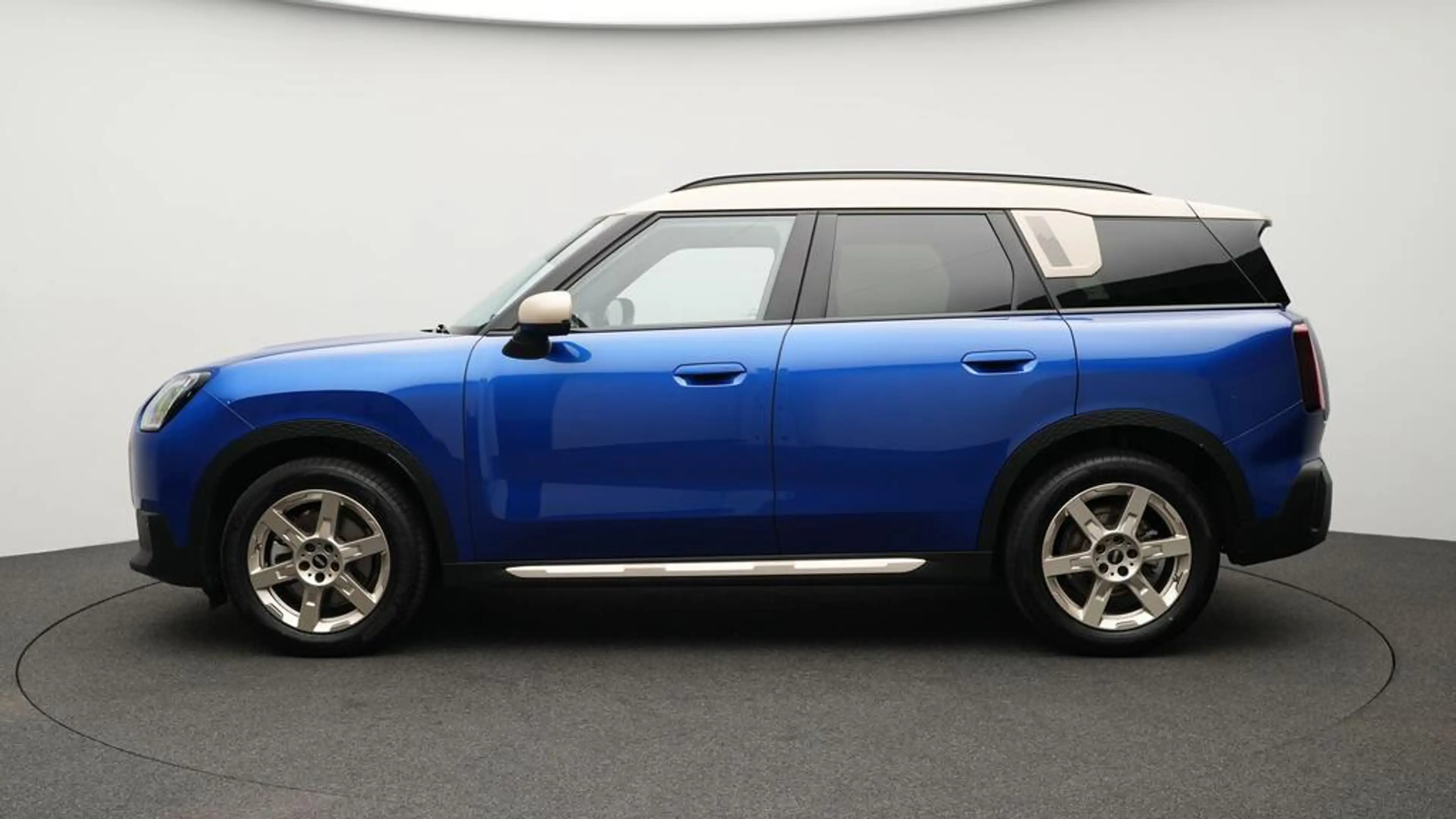 MINI Countryman C Favoured Trim — photo 2
