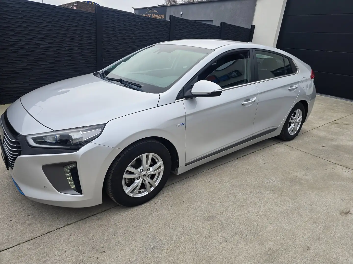 Hyundai IONIQ Ioniq HEV 1.6 GDi Executive ISG DCT Argent - 2