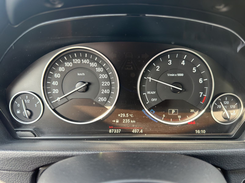 BMW 318 i Touring Advantage*Adapt.LED*Navi*Automatik — photo 11