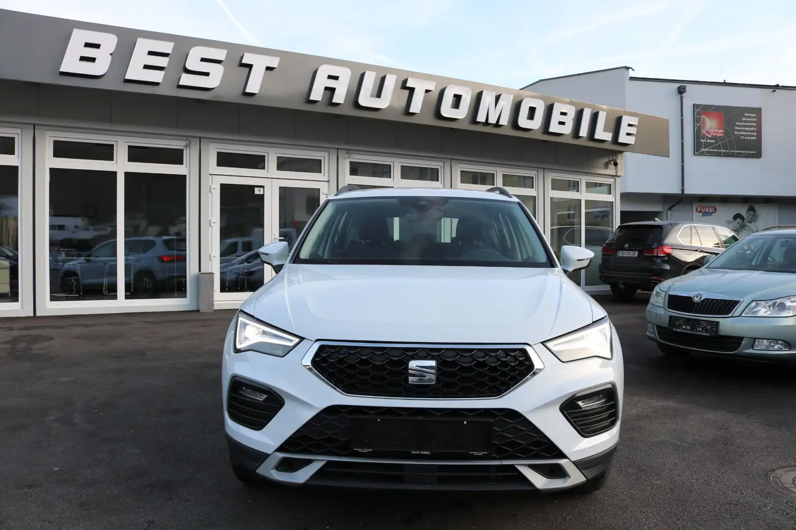 SEAT Ateca 1,5 Style ACT TSI DSG Weiß - 2