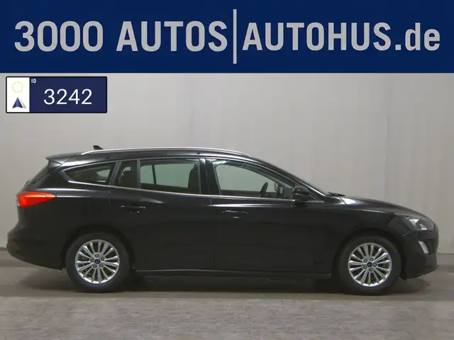 Ford Focus Turnier 1.0 EB Titanium Navi LED RFK Shz