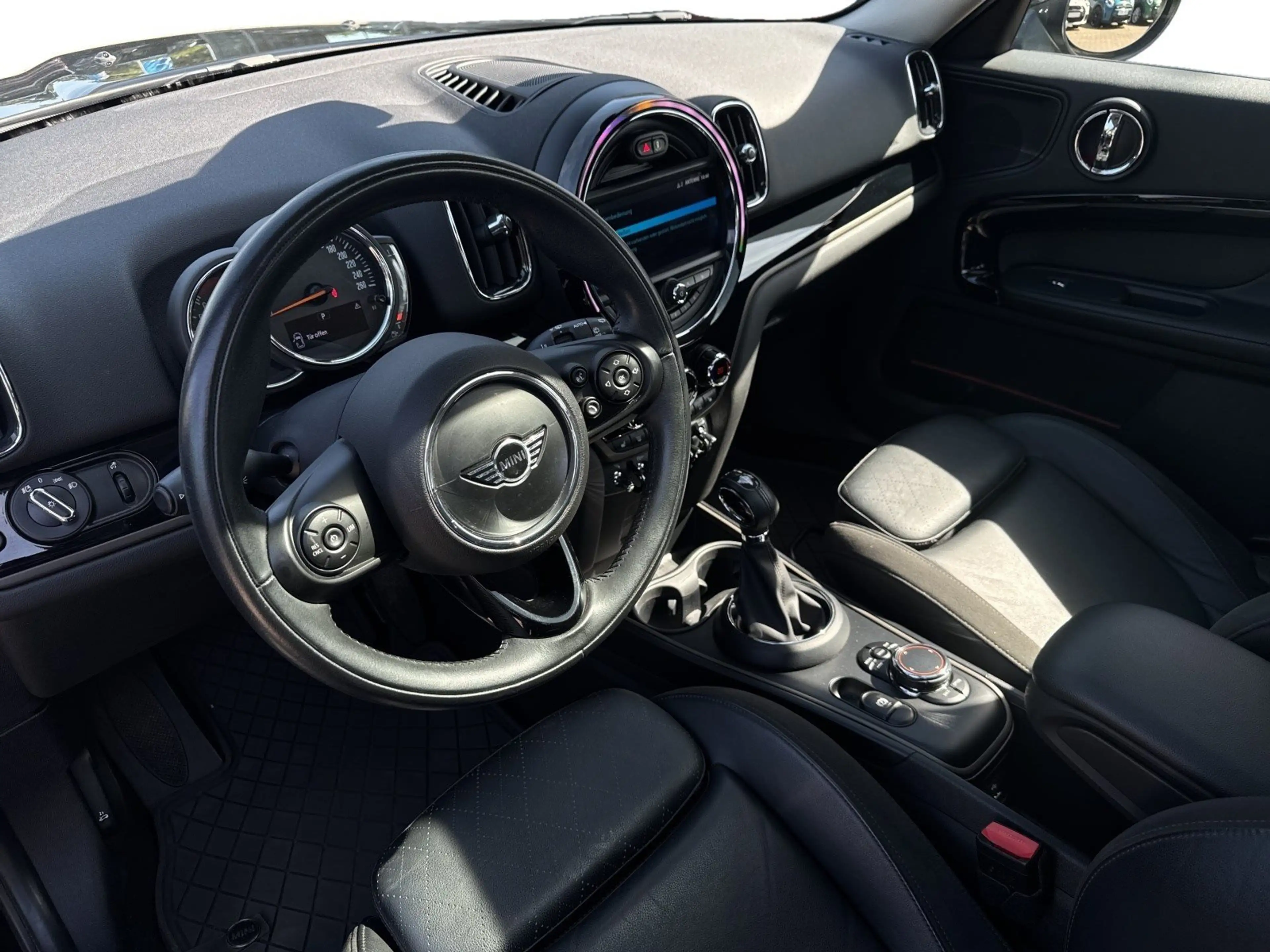 MINI Cooper Countryman Cooper ALL4 Countryman PANO XDRIVE SPORTSITZE BT — photo 14