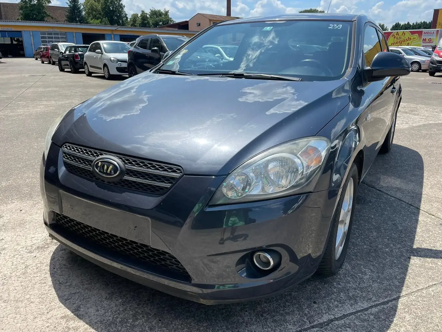 Kia Ceed / cee'd 1.6 CRDi 115PS EX Gris - 1
