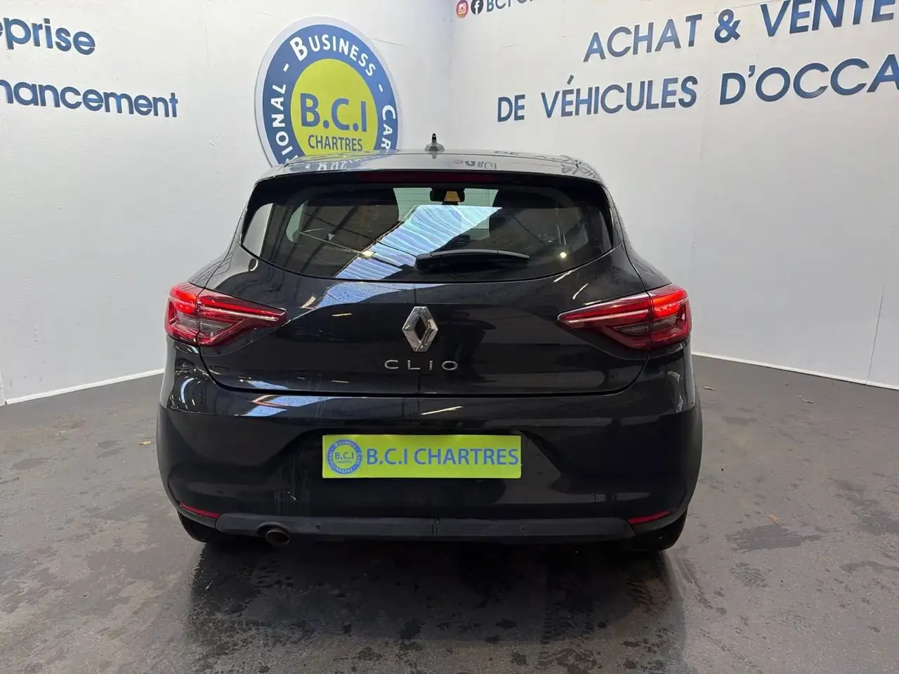 Renault Clio Citadine 5 portes — photo 6