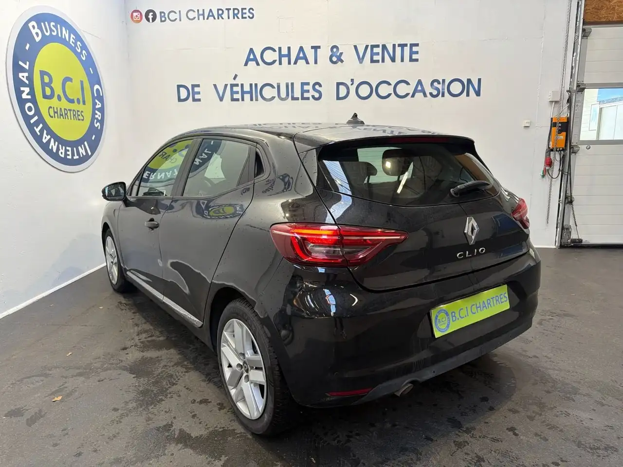 Renault Clio Citadine 5 portes — photo 5