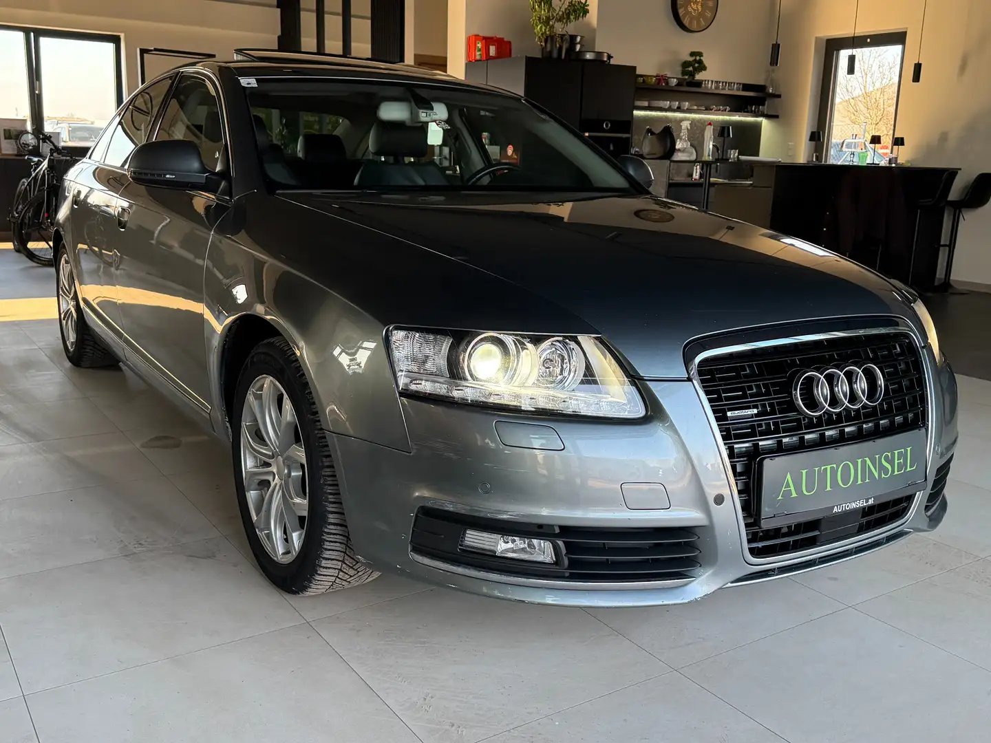 Audi A6 3.0 TDI quattro Lim. Aut. Grau - 2