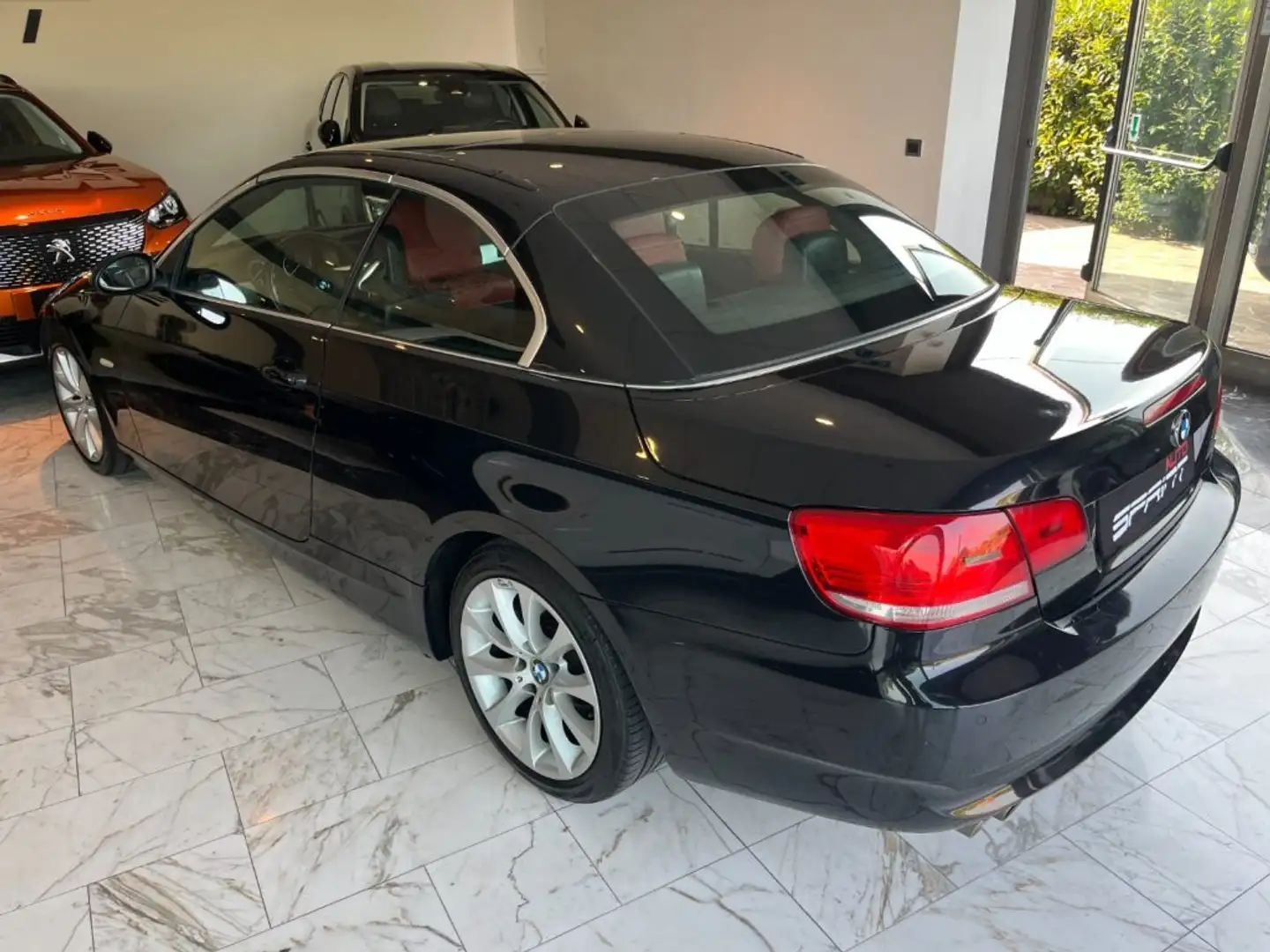 BMW 330 d Cabrio Futura 231cv StepTronic Nero - 2
