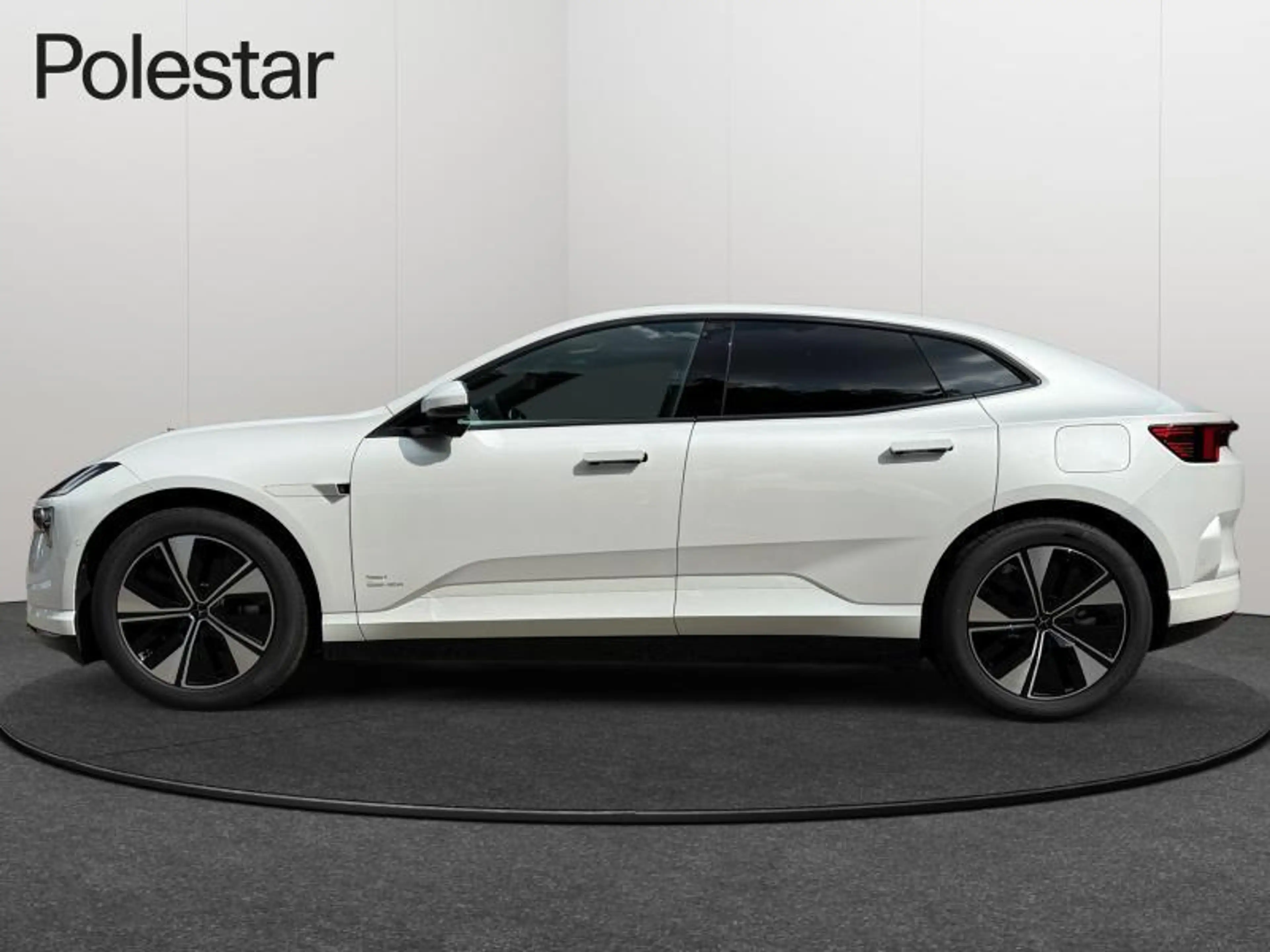 Polestar 4 Long Range Single Motor MY25 — photo 2
