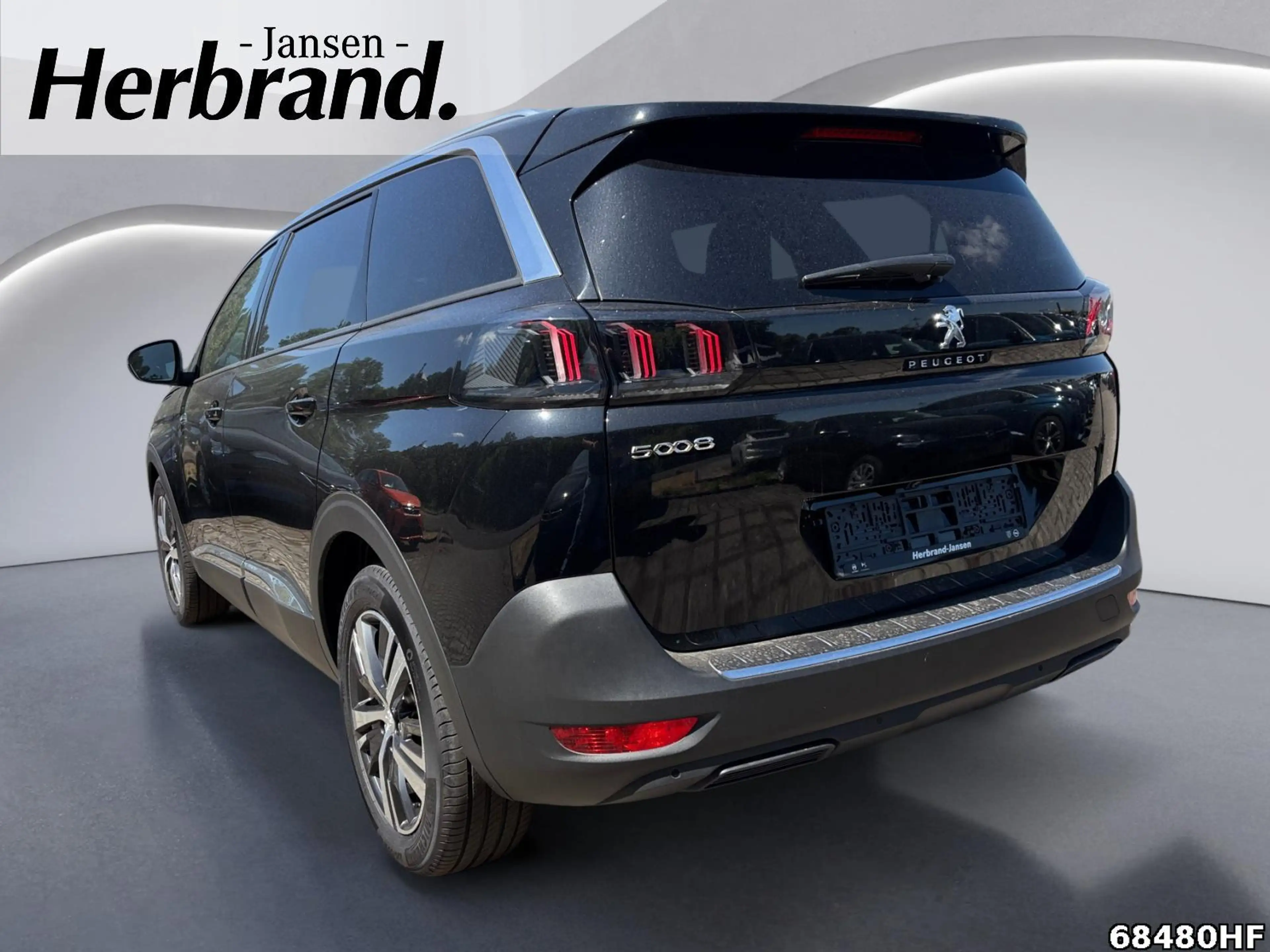 Peugeot 5008 1.2 Hybrid 136 Allure Pack — photo 4