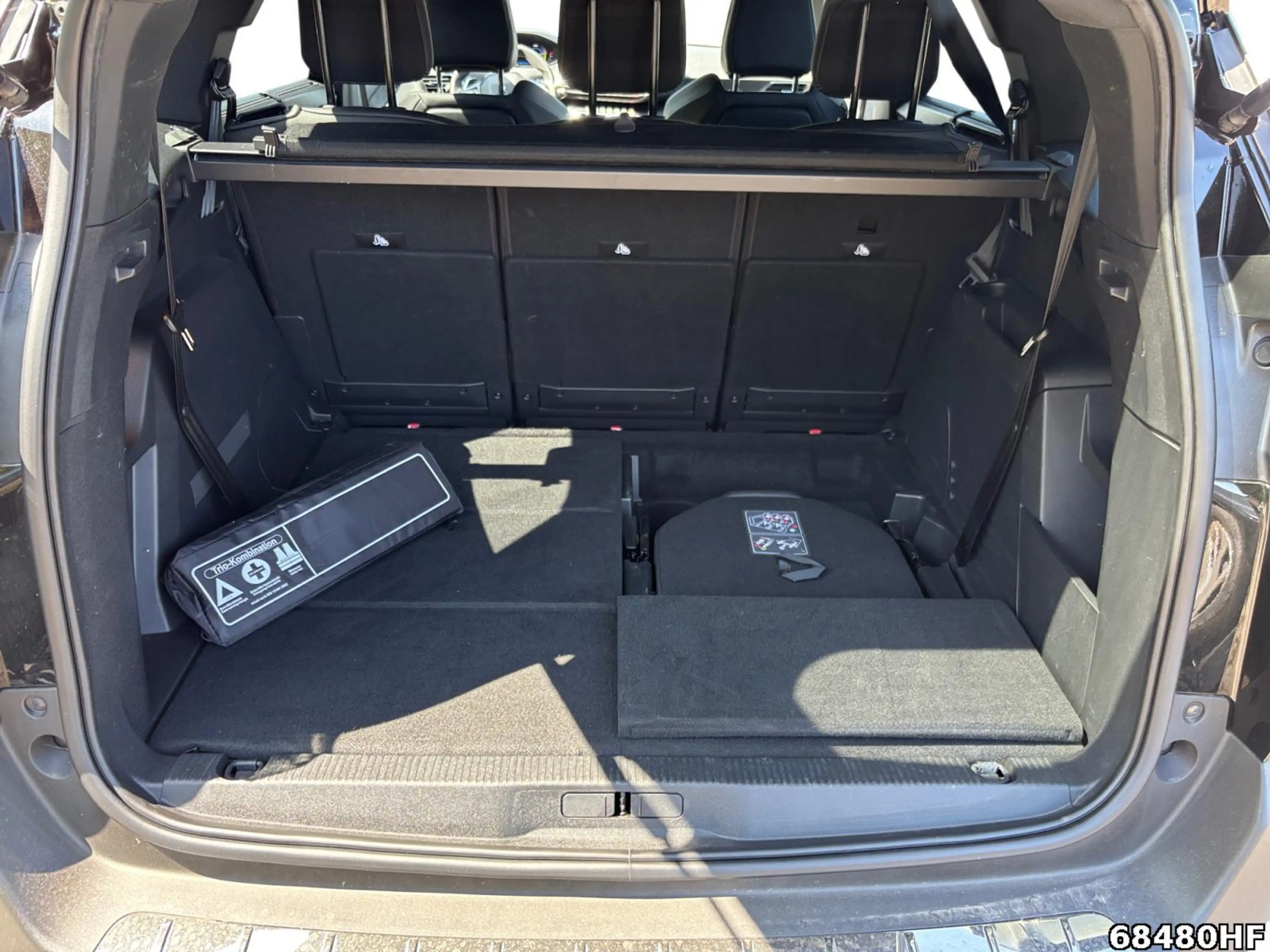 Peugeot 5008 1.2 Hybrid 136 Allure Pack — photo 6