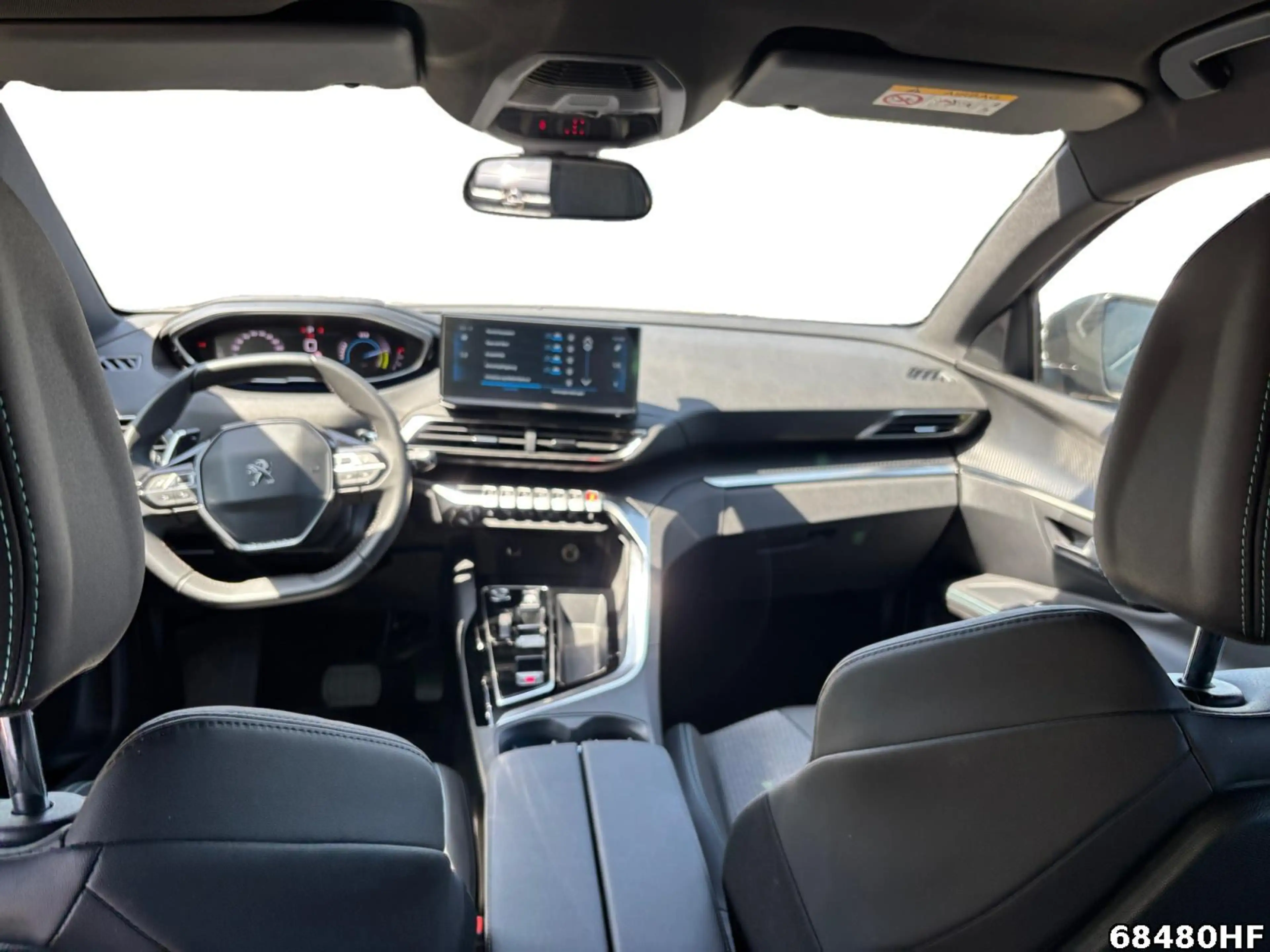 Peugeot 5008 1.2 Hybrid 136 Allure Pack — photo 14