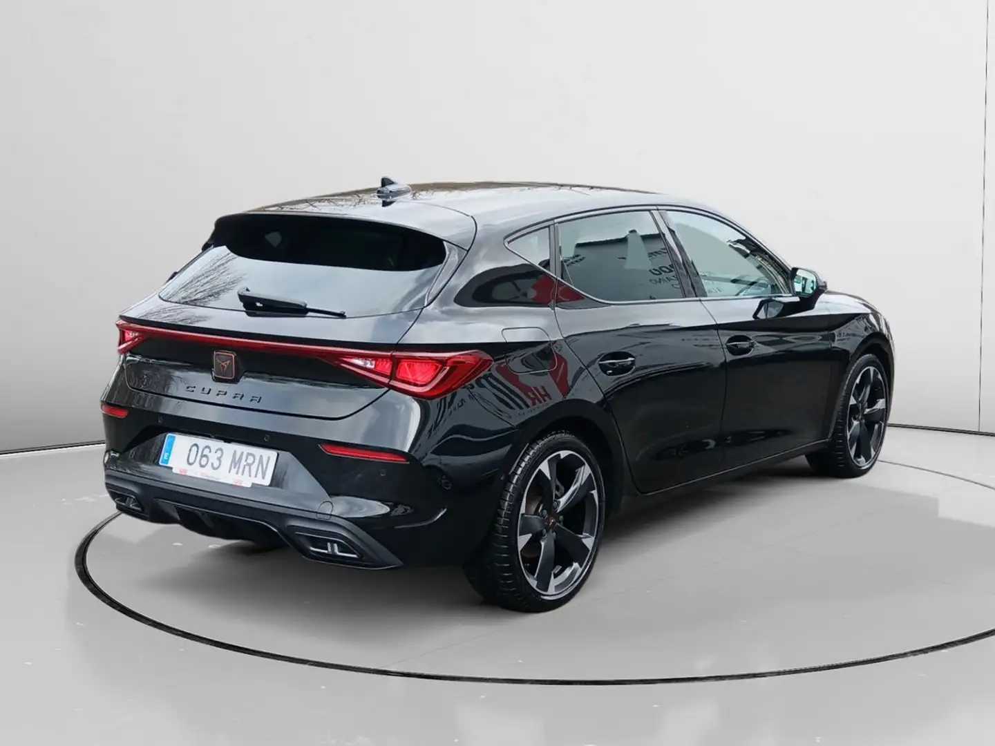CUPRA 1.5 eTSI 150 DSG Negro - 2