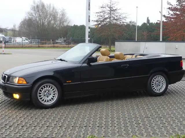 BMW 318 i Cabriolet E36 **Dealeronderhouden**