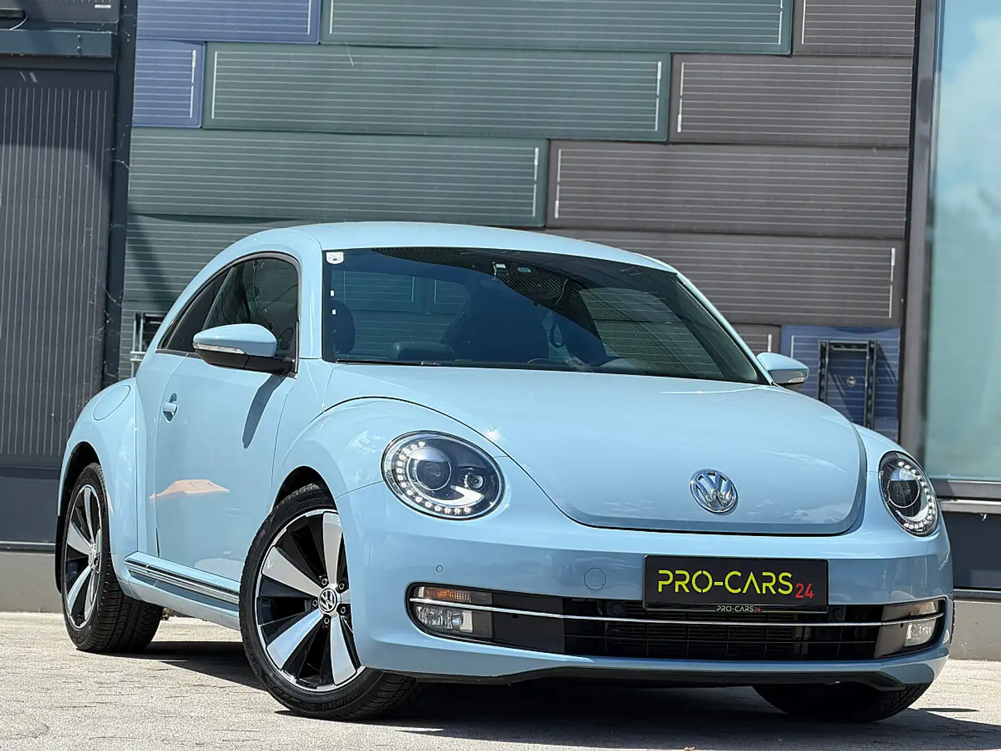 Volkswagen Beetle 2,0 TDI Design DSG Blau - 1