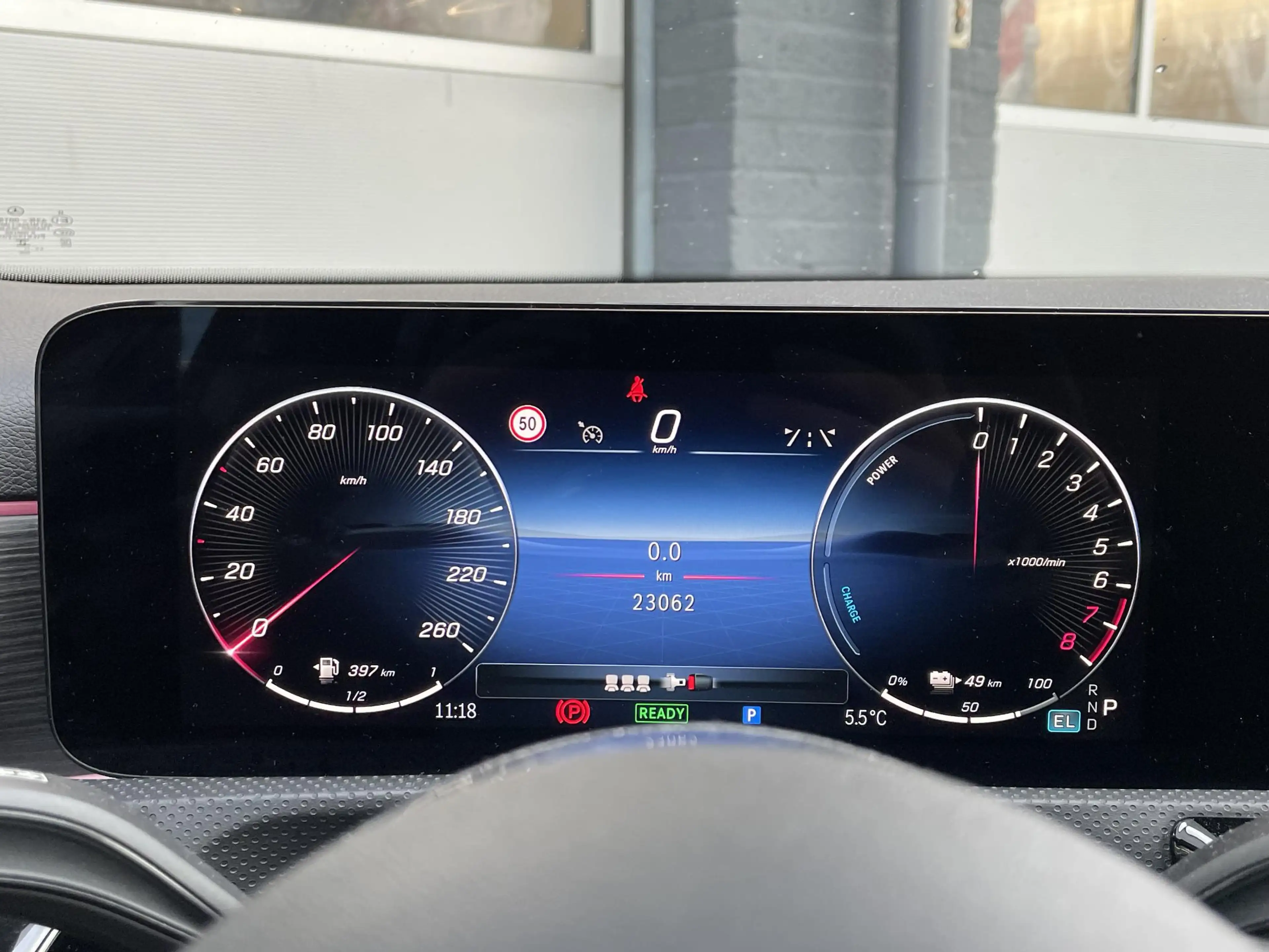 Mercedes-Benz A 250 e Luxury Line | Panoramadak | Achteruitrijcamera | — photo 5
