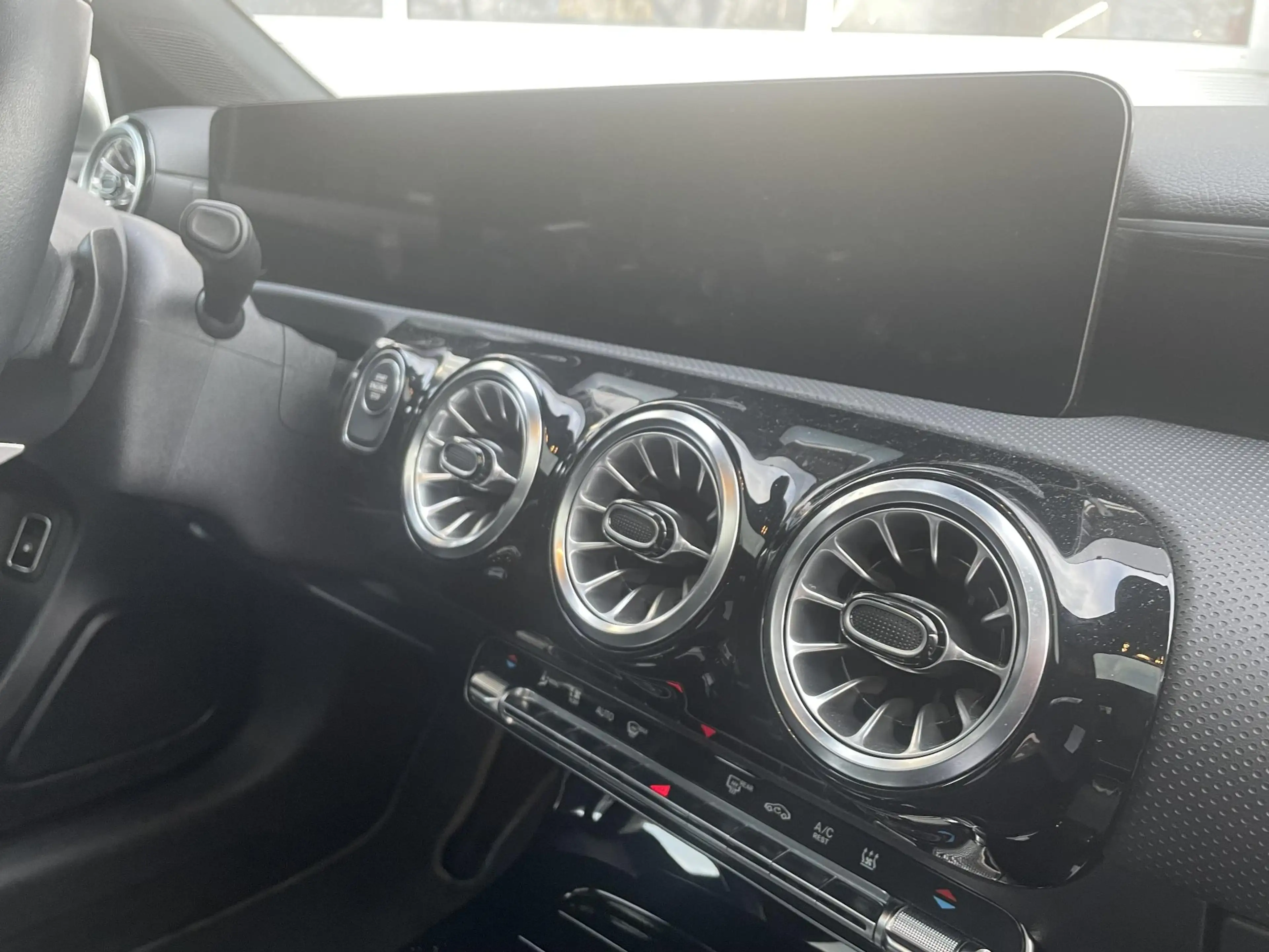 Mercedes-Benz A 250 e Luxury Line | Panoramadak | Achteruitrijcamera | — photo 11