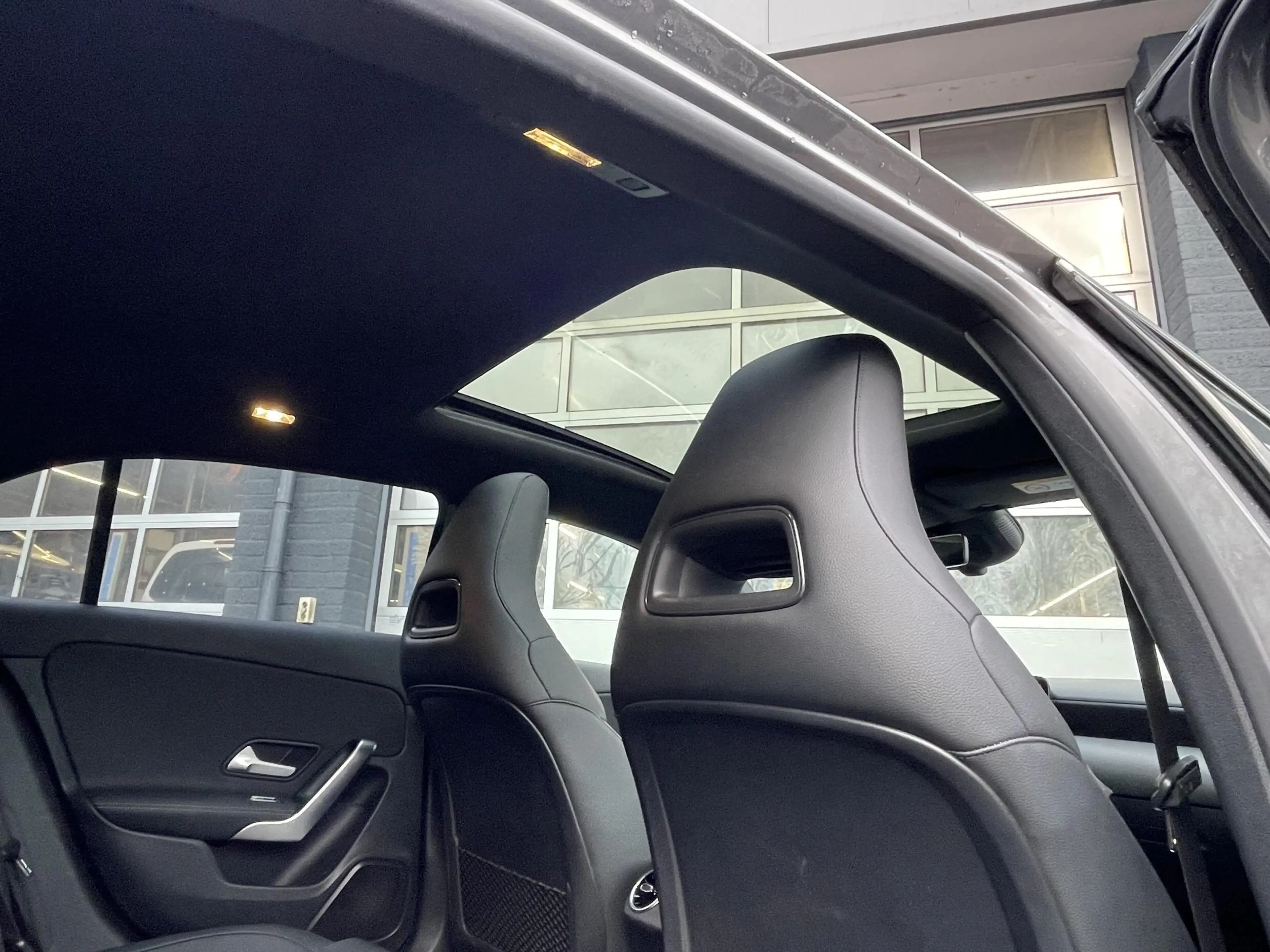 Mercedes-Benz A 250 e Luxury Line | Panoramadak | Achteruitrijcamera | — photo 14