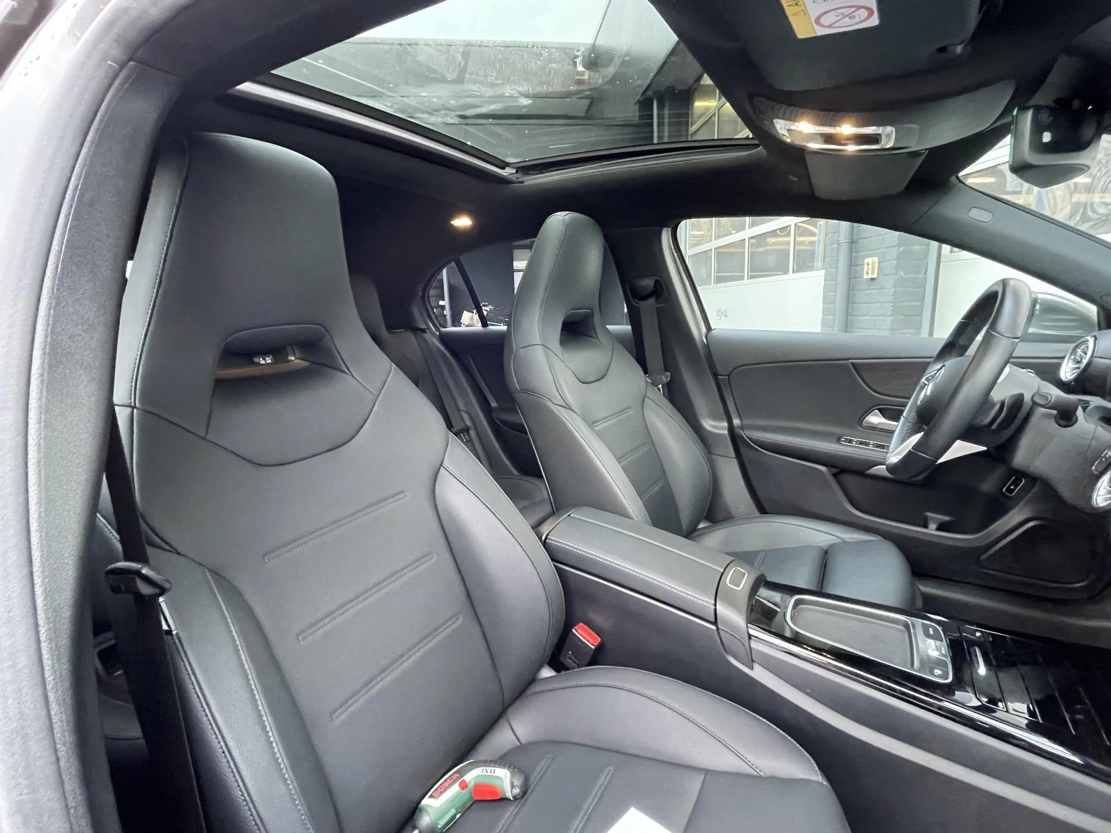 Mercedes-Benz A 250 e Luxury Line | Panoramadak | Achteruitrijcamera | — photo 4