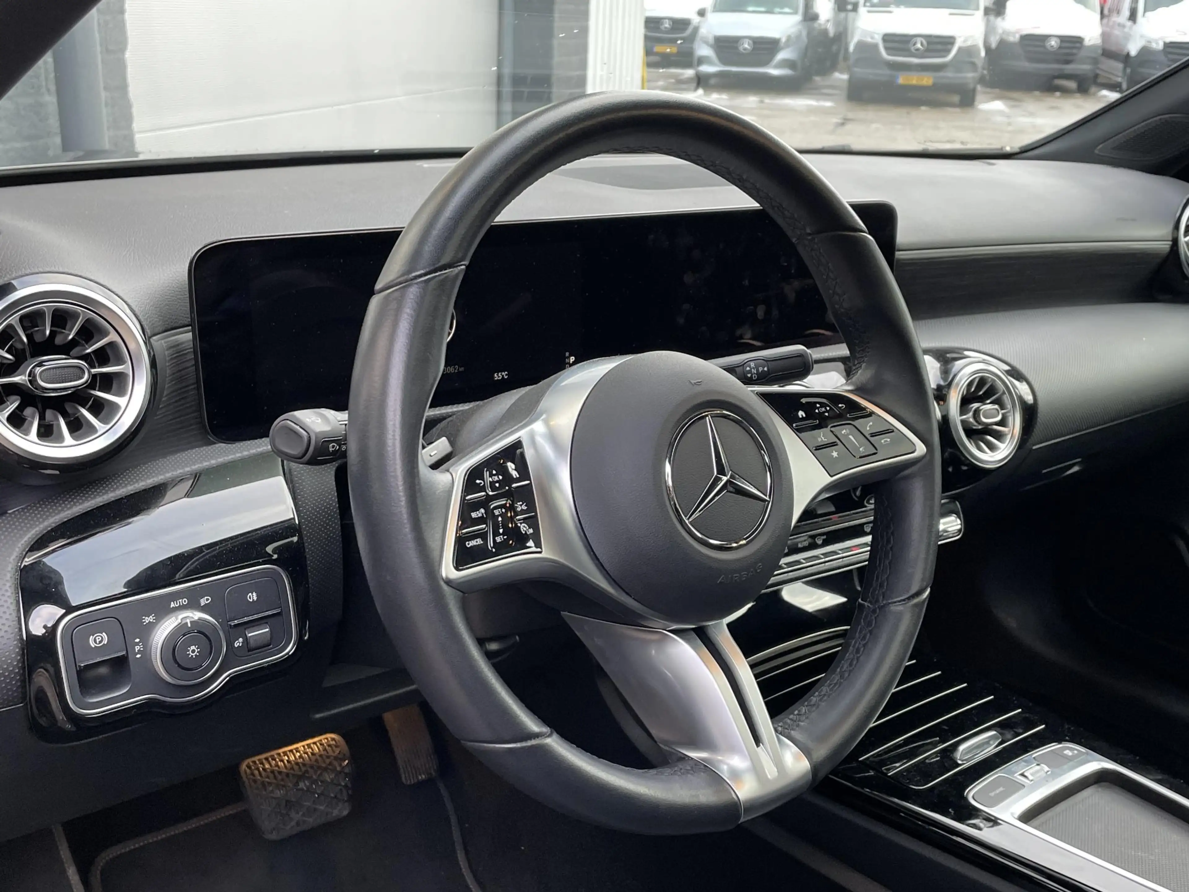 Mercedes-Benz A 250 e Luxury Line | Panoramadak | Achteruitrijcamera | — photo 7