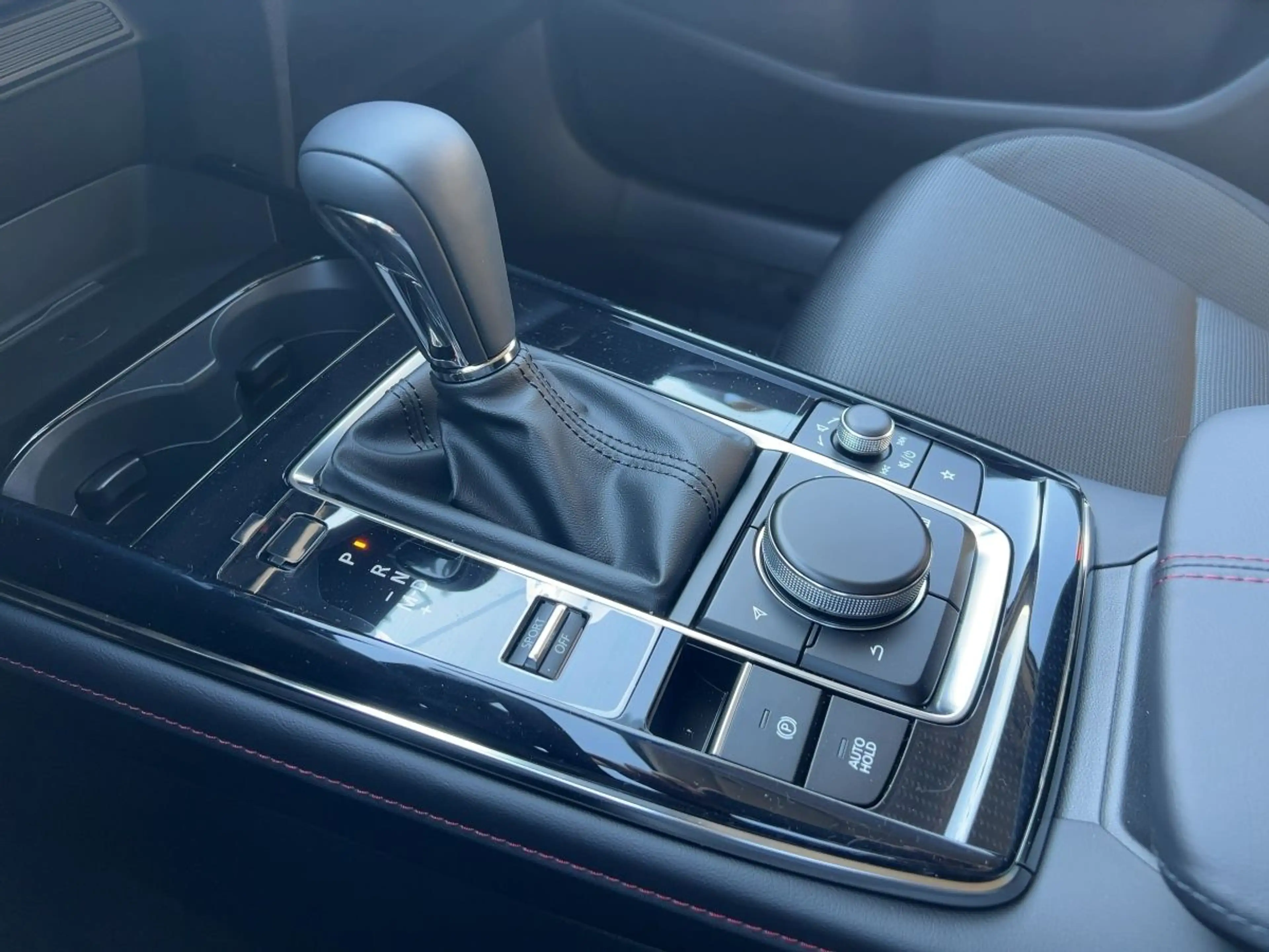 Mazda CX-30 G140 6AT 2WD HOMURA Carplay NAVI LED RFK — photo 13
