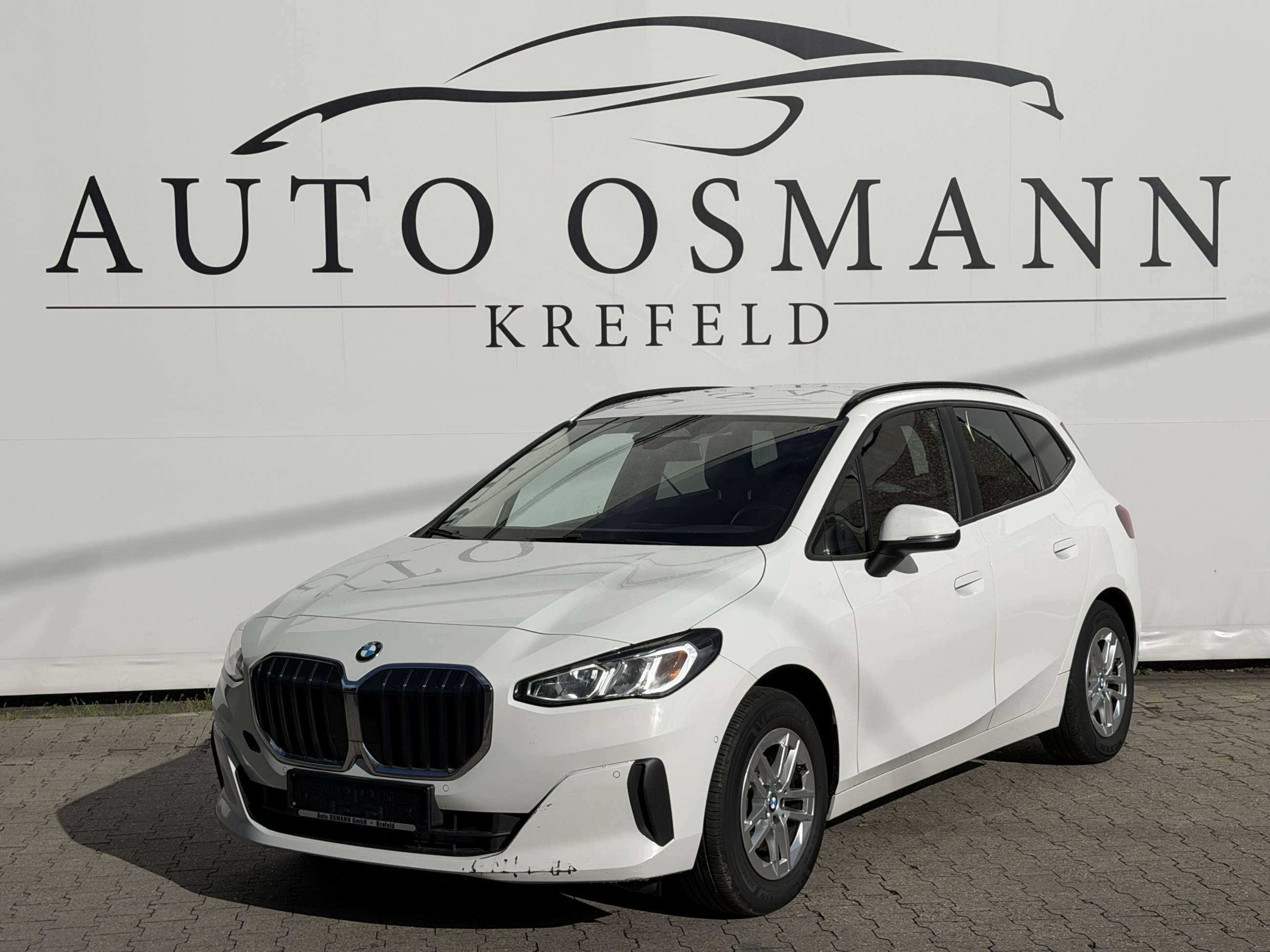 BMW 218