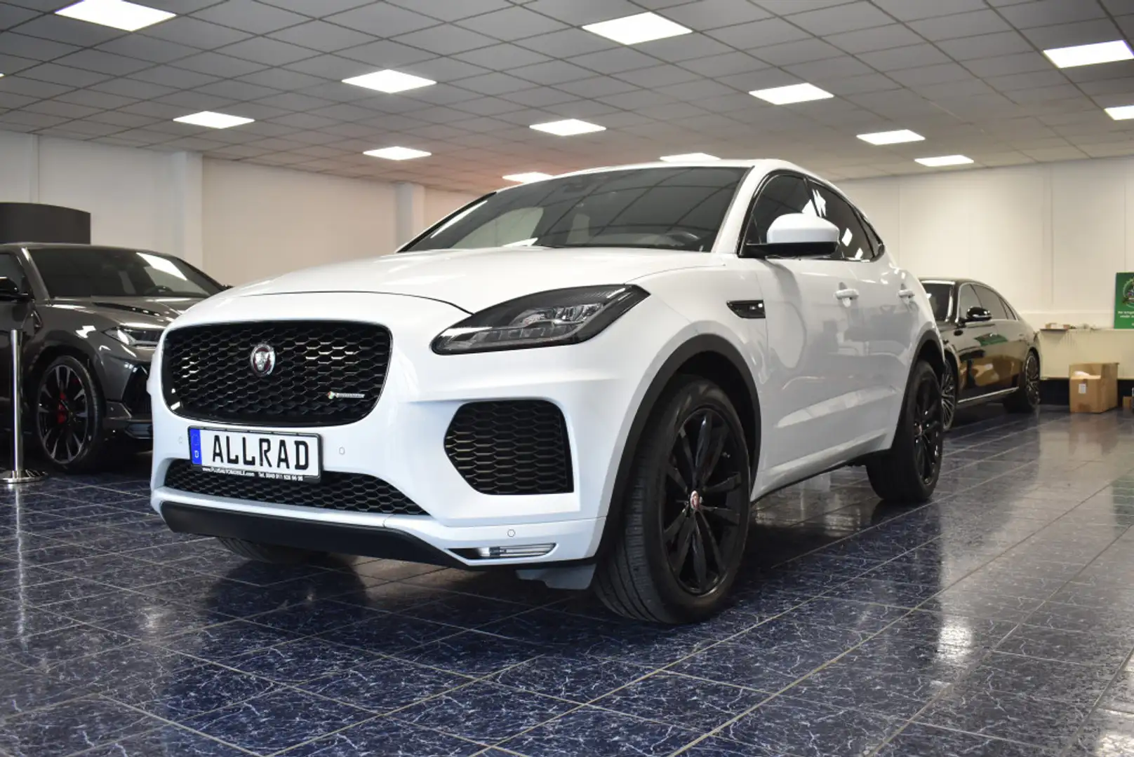 Jaguar E-Pace R-Dynamic SE AWD Navi Led Leder Kamer Blanco - 2
