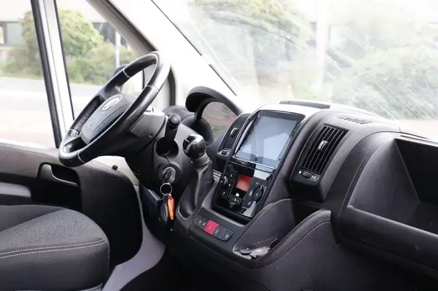 Fiat Ducato view 6