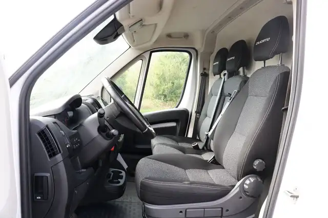 Fiat Ducato view 7