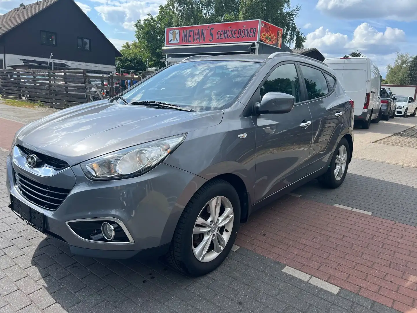 Hyundai iX35 Style AWD,Automatik,Navi,Leder,Xenon, Gris - 2