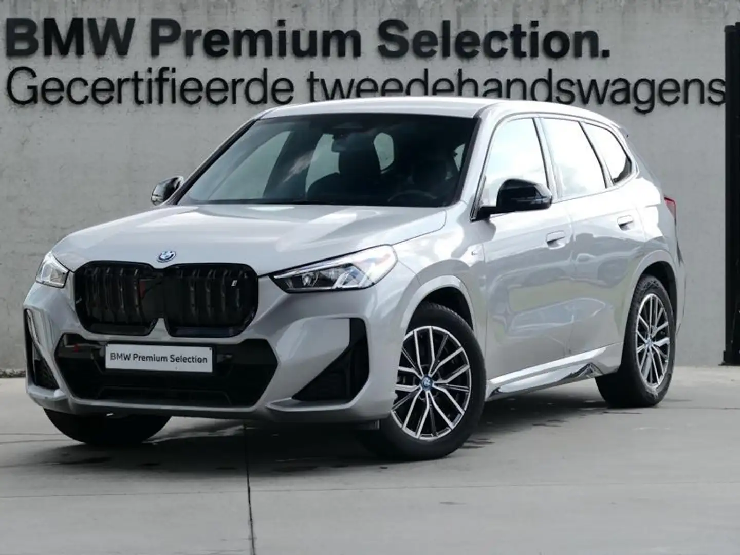 BMW iX1 xDrive30 M Sport PRO | H&K | C Grijs - 1