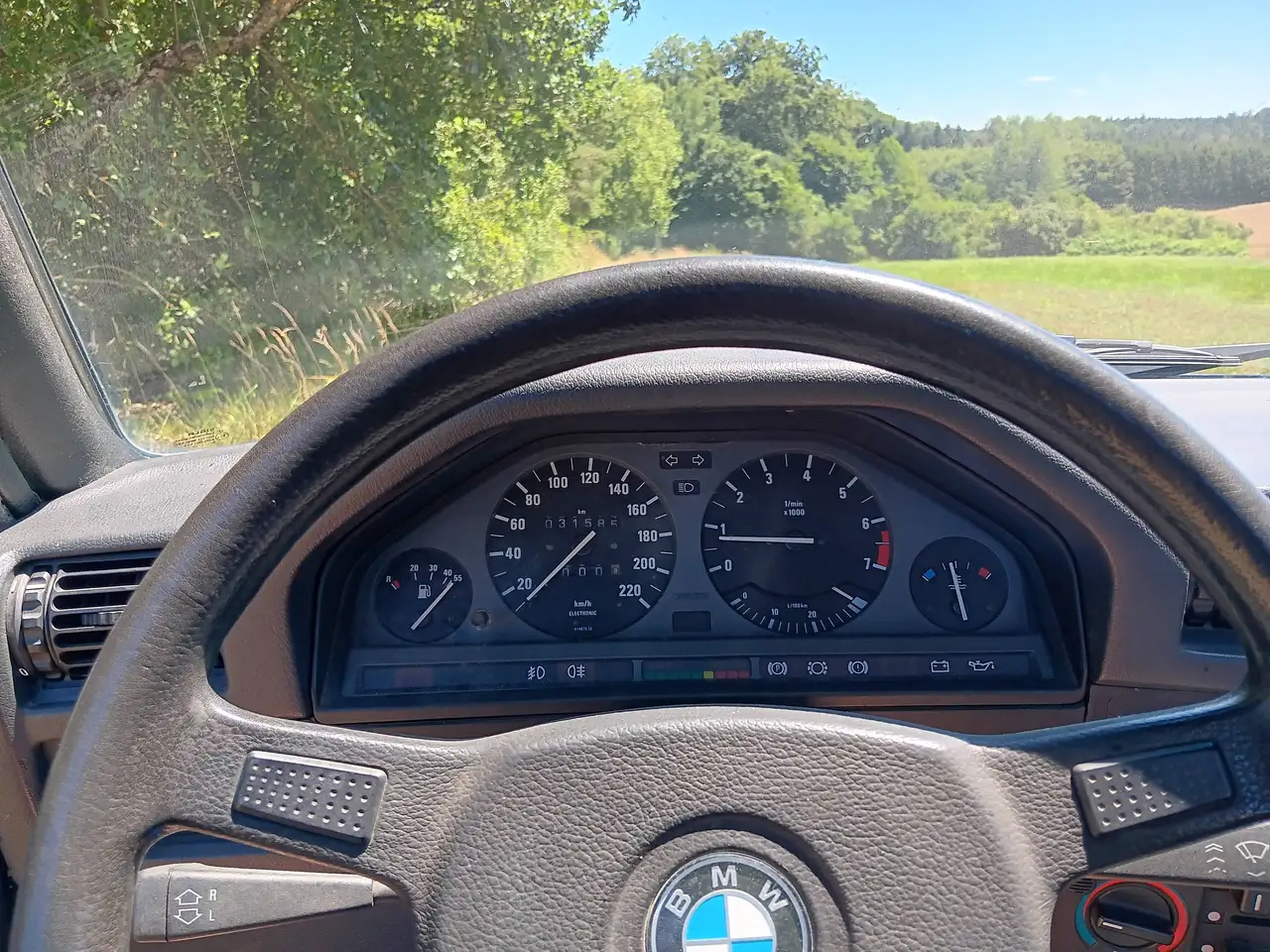 BMW 320 3er i, foto 2