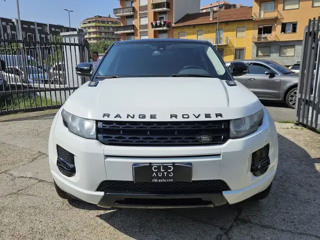 Land Rover Range Rover Evoque view 2