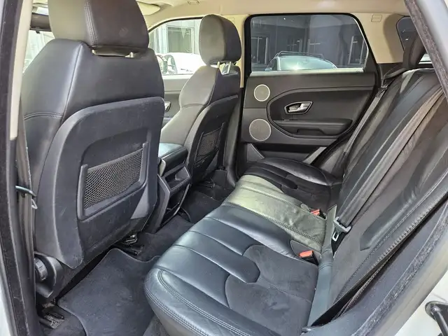 Land Rover Range Rover Evoque view 9