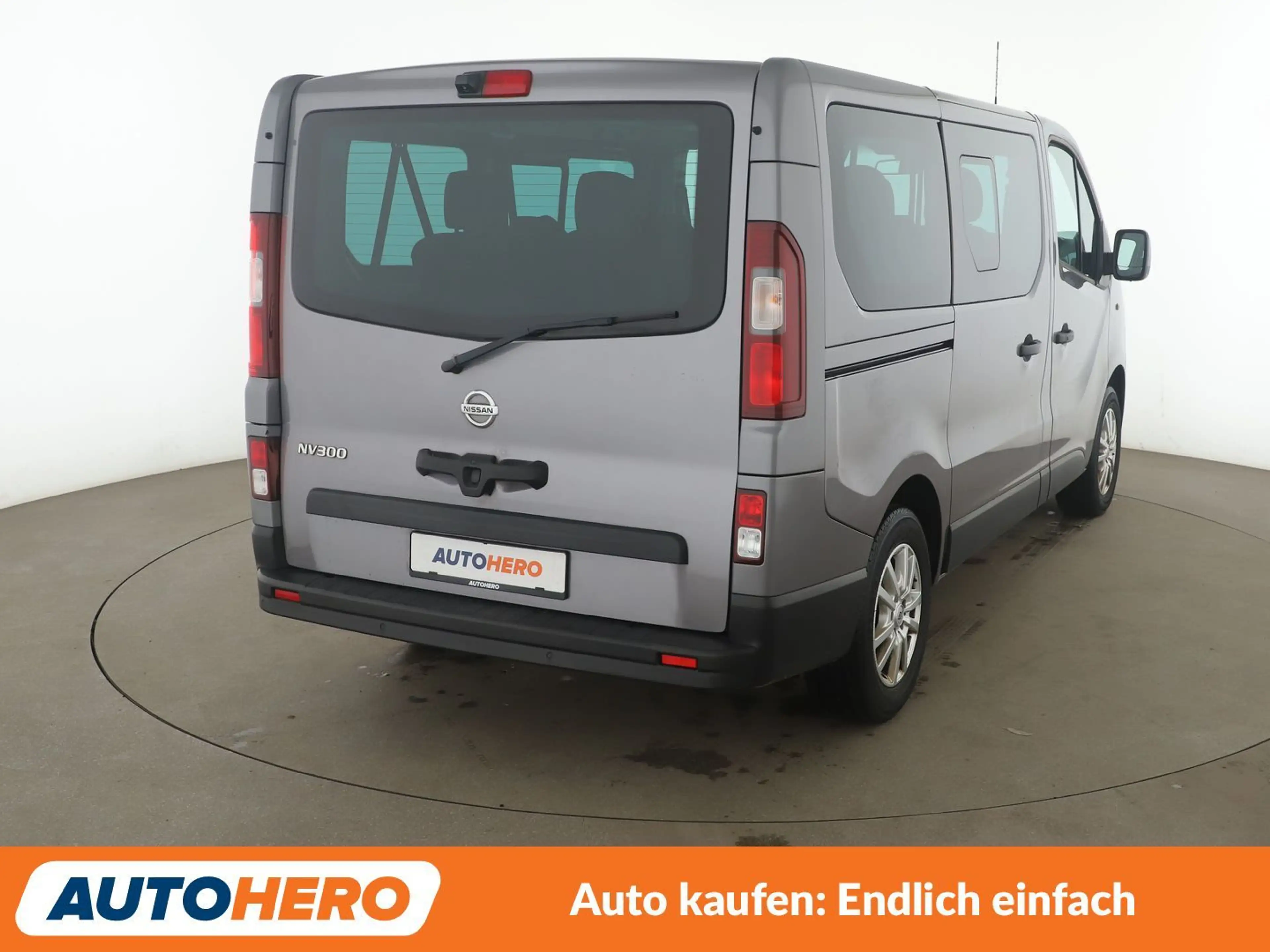 Nissan NV300 2.0 dCi L1H1 2,7t PREMIUM Aut.*NAVI*PDC*TEMPO* — photo 6