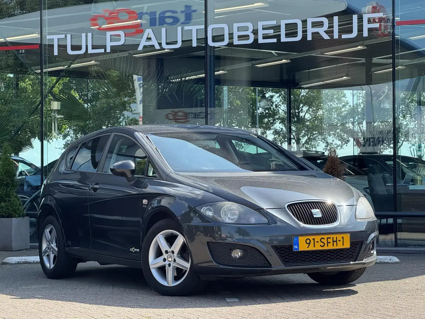 SEAT Leon 1.2 TSI Ecomotive COPA 1e eig Goed onderhoud NAP Grijs - 2