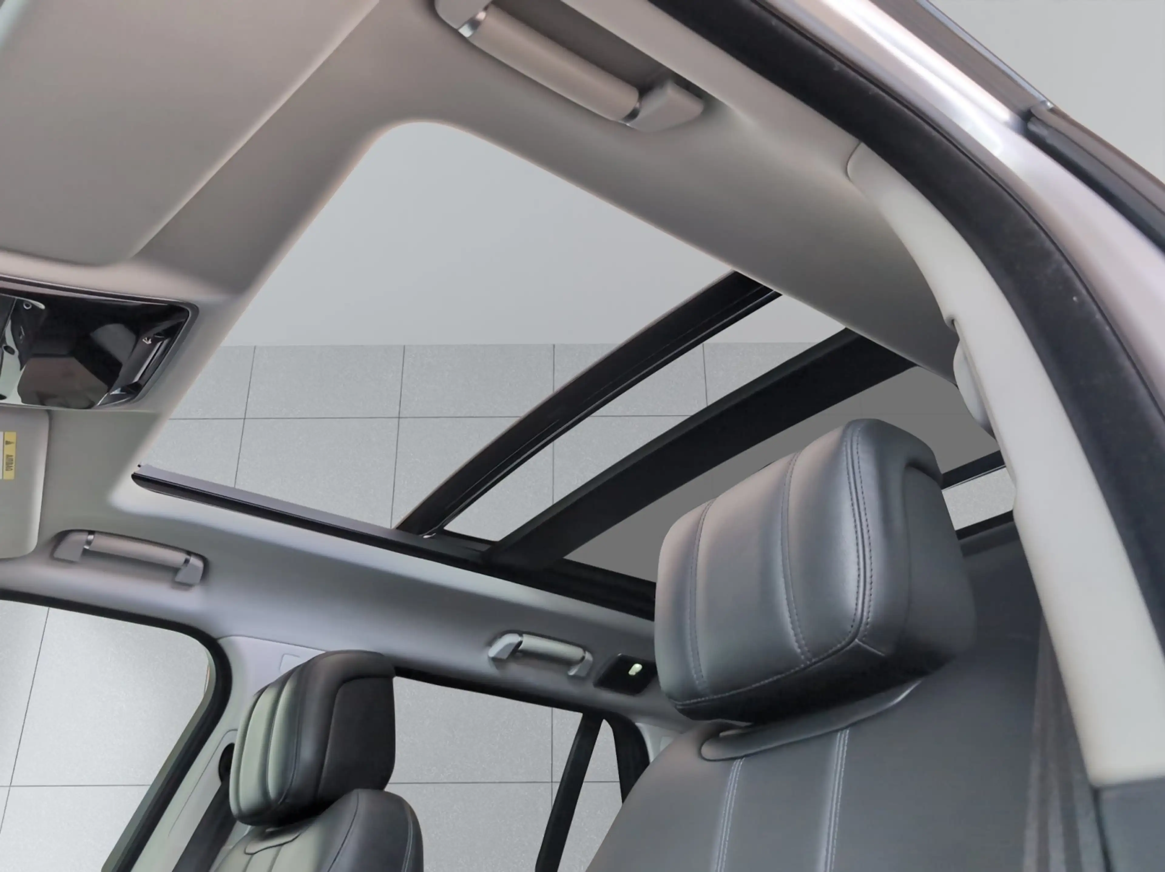 Land Rover Range Rover Vogue SDV8 /Matrix/Pano/360/Softcl. — photo 15