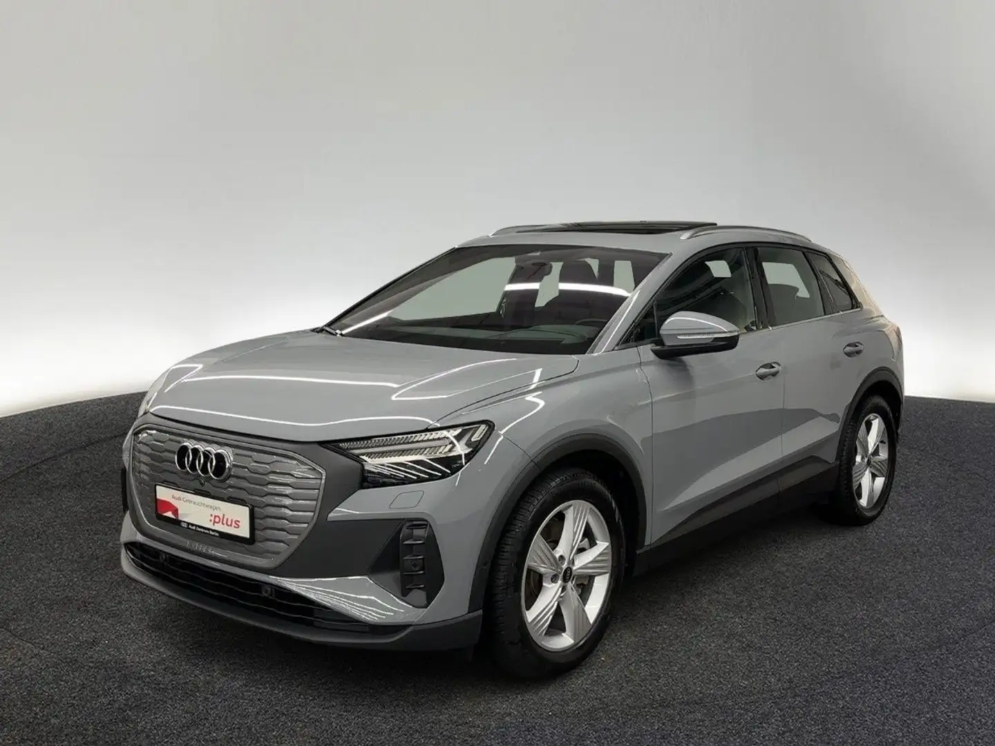 Audi Q4 e-tron Q4 45 e-tron qu. AHK MATRIX NAVI HUD PANO Grau - 2