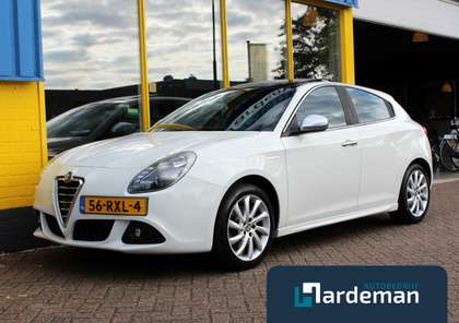 Alfa Romeo Giulietta 1.4 T Distinctive Panorama Leder
