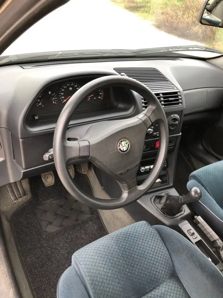 Alfa Romeo 146 1.7 16v L, foto 5