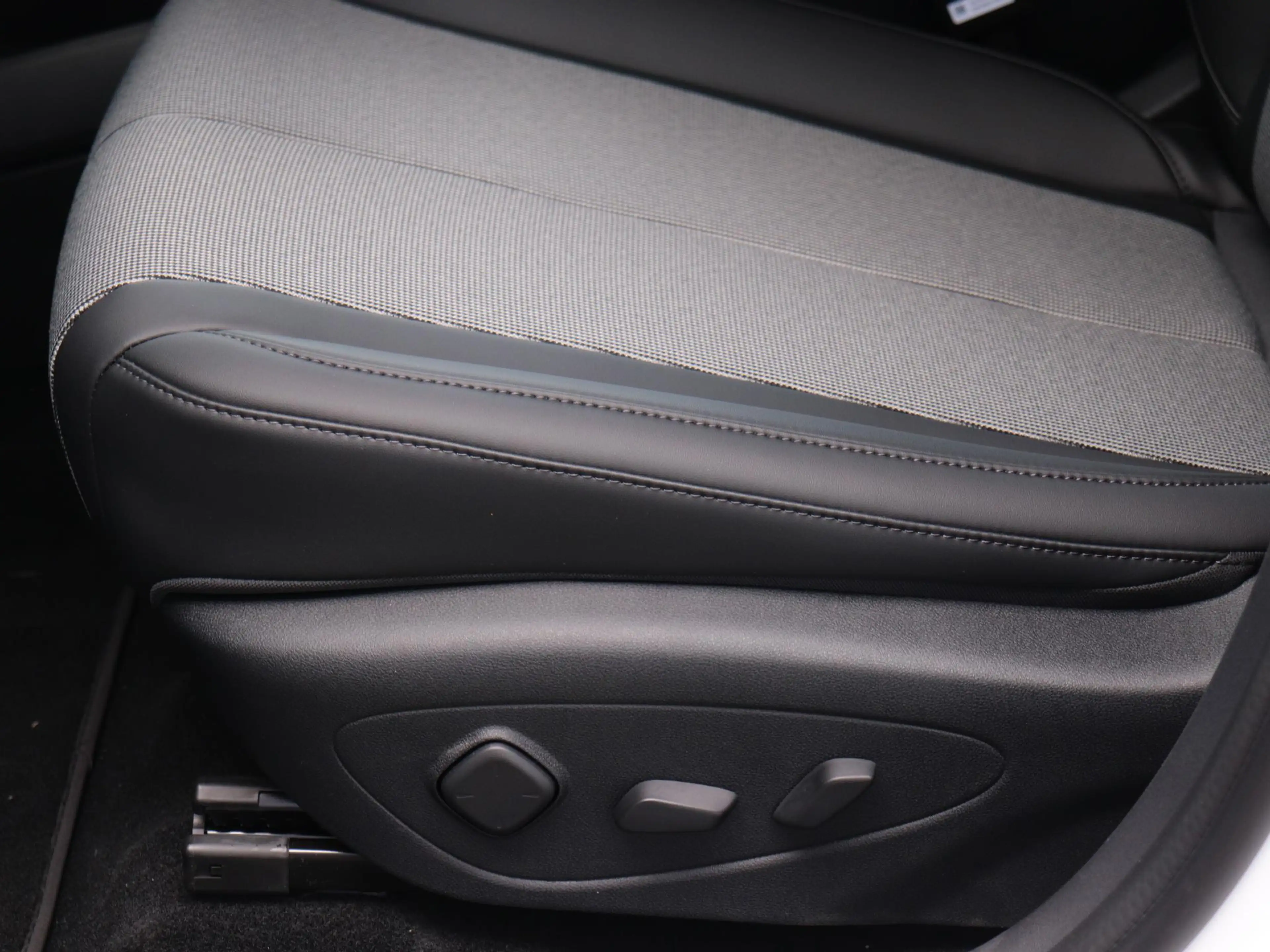 BYD Dolphin G 1.5L DM-i Comfort | 105km elektrisch | Panoramadak — photo 7