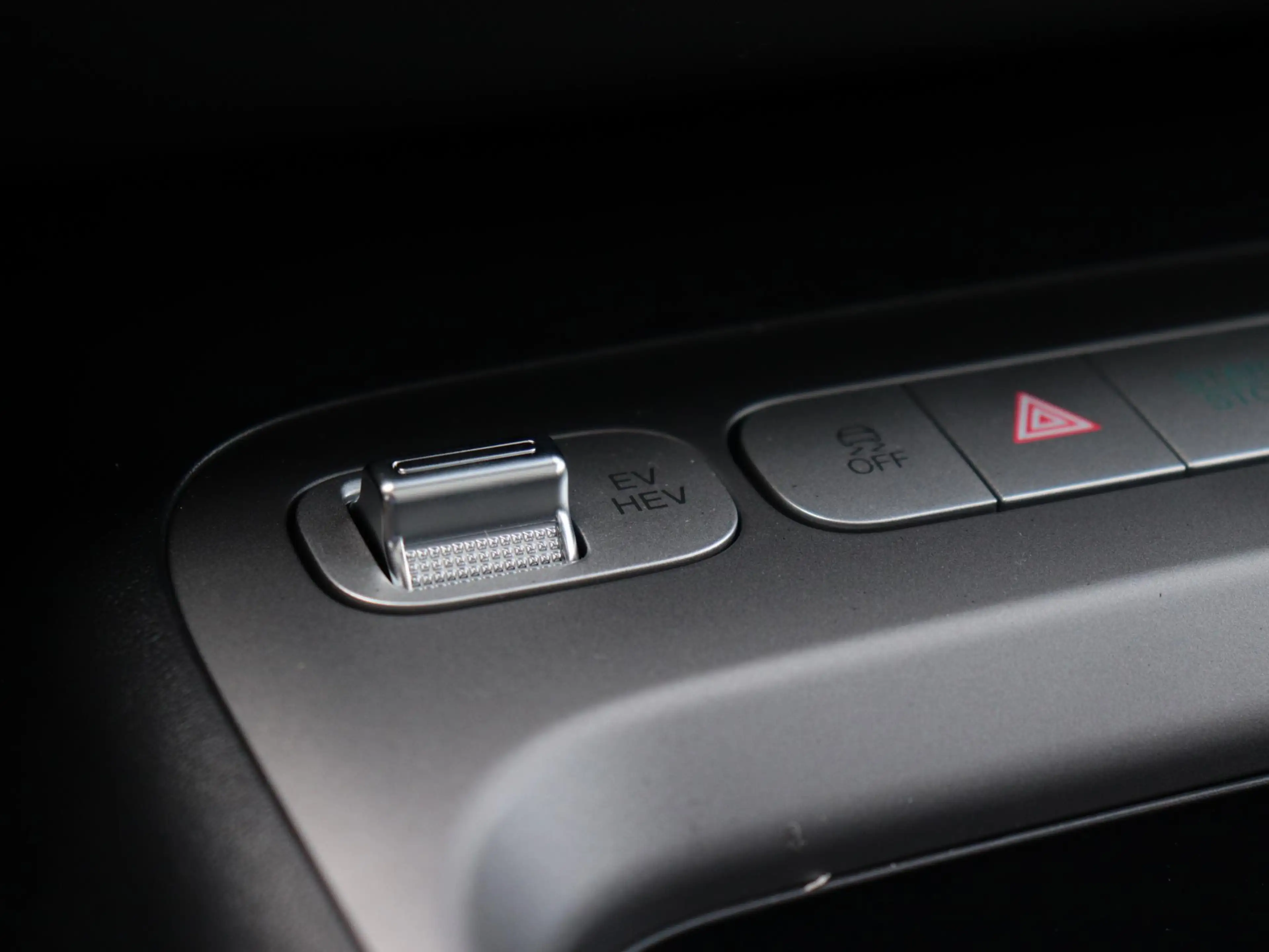 BYD Dolphin G 1.5L DM-i Comfort | 105km elektrisch | Panoramadak — photo 15