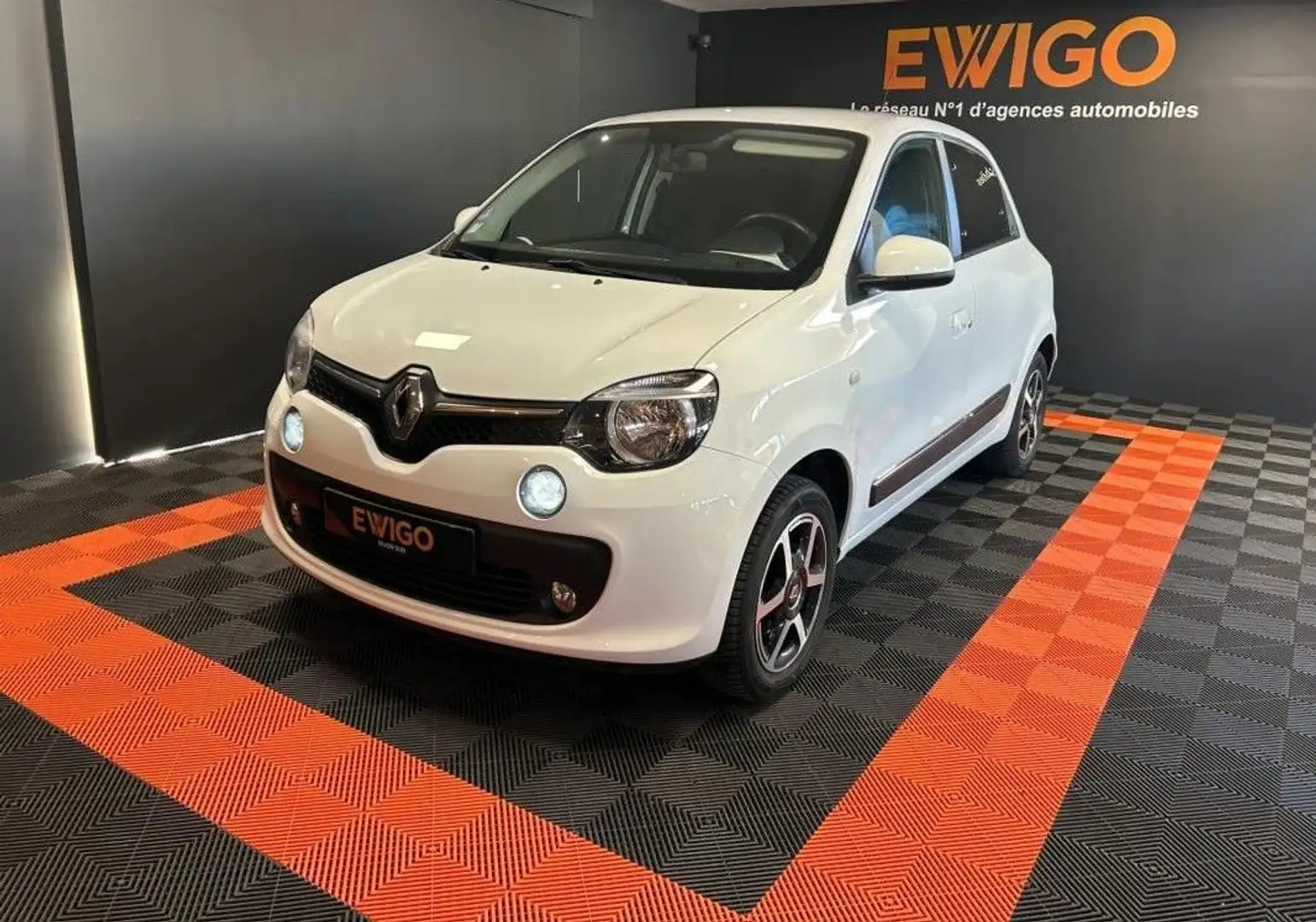 Renault Twingo 1.0 SCE 70 INTENS %2B CLIMATISATION BLUETOOTH Blanc - 1