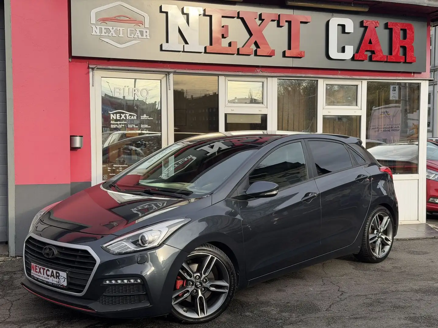 Hyundai i30 1.6 Turbo GDI Turbo|Navi|Kamera|Bi-Xenon Noir - 1