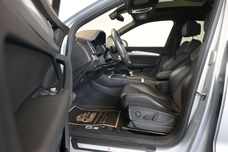 Audi Q5 45 TDI qu S-line Sport Pano Stdhzg AHK — photo 11