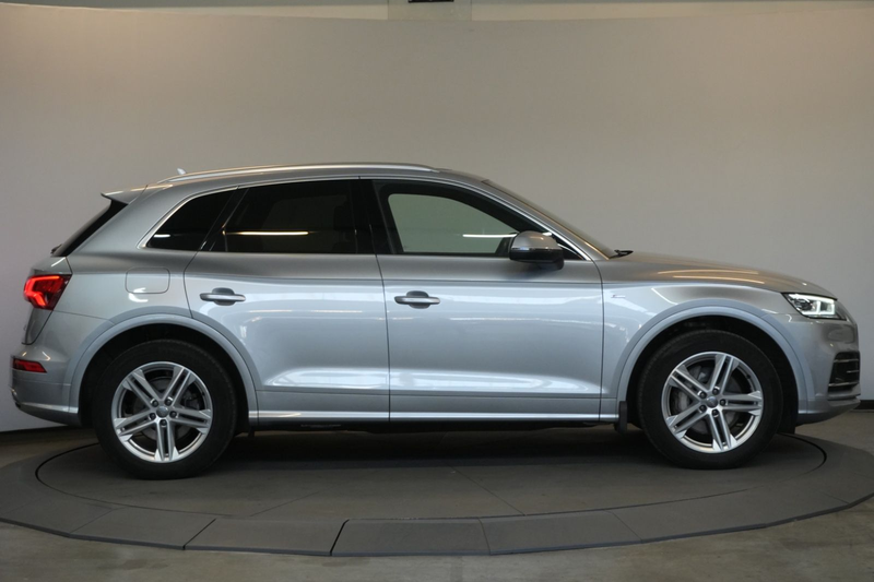 Audi Q5 45 TDI qu S-line Sport Pano Stdhzg AHK — photo 6