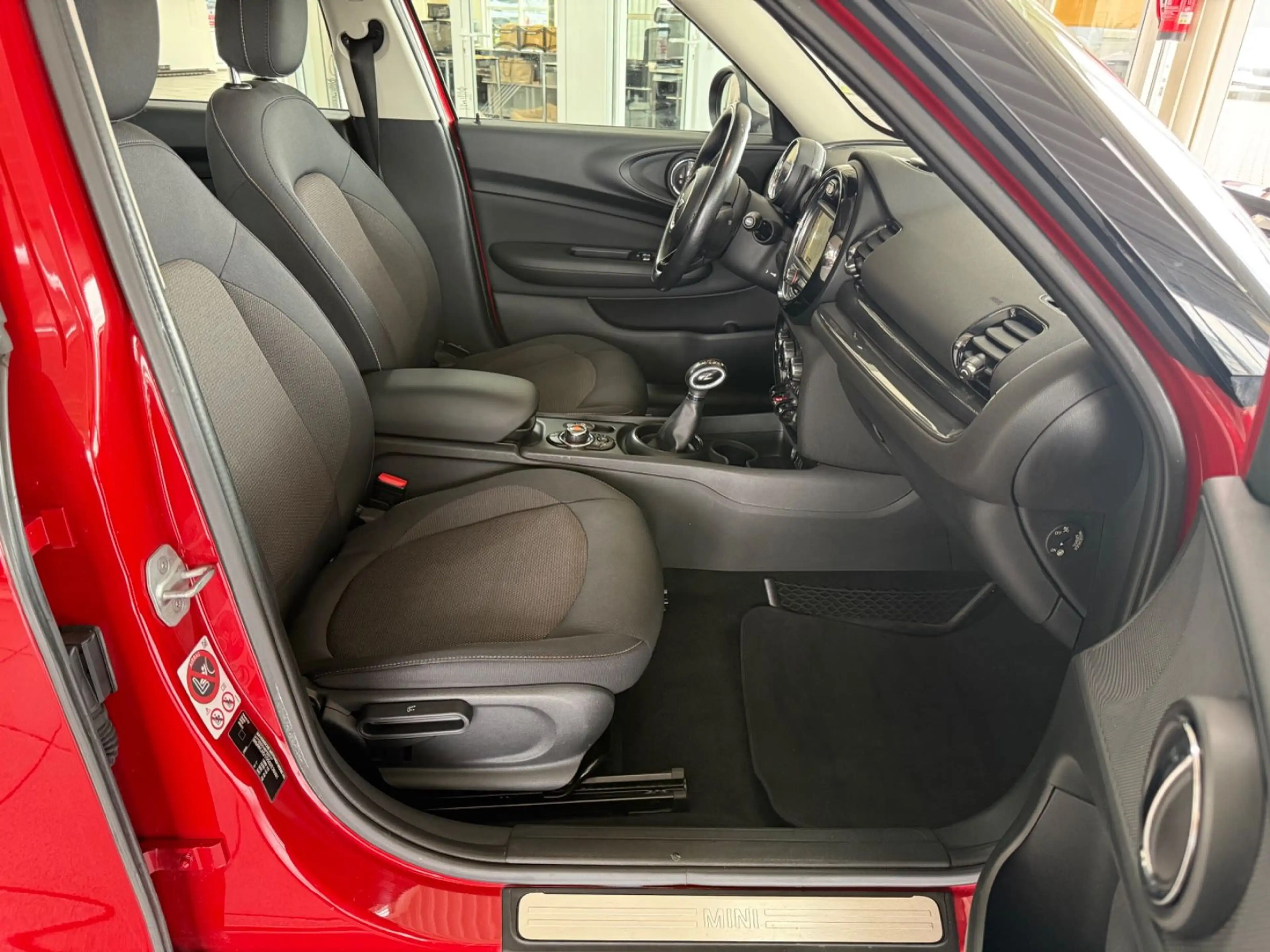 MINI Cooper Clubman AUT./NAVI/SHZ/TEMPOMAT/PDC — photo 6