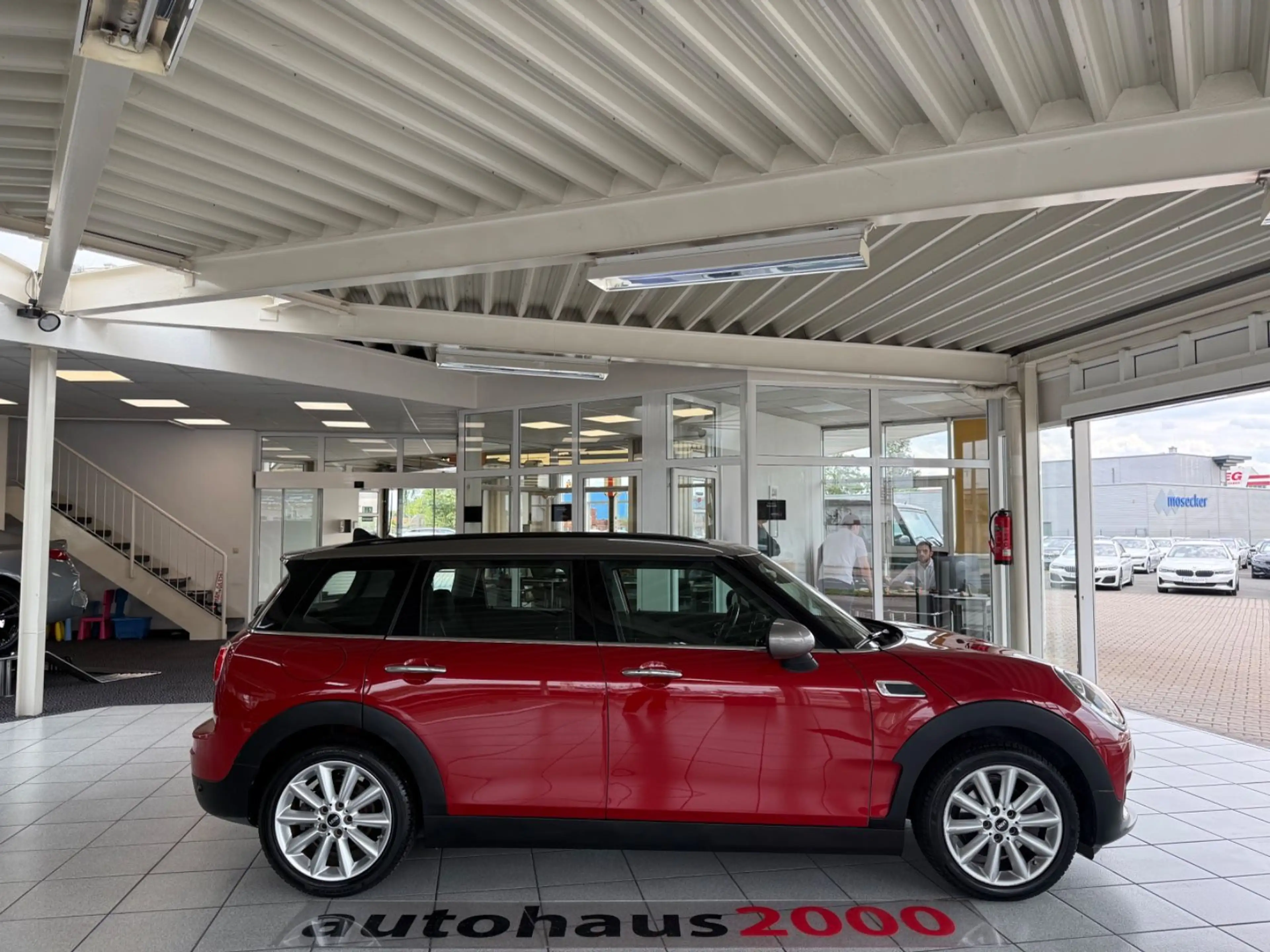 MINI Cooper Clubman AUT./NAVI/SHZ/TEMPOMAT/PDC — photo 2